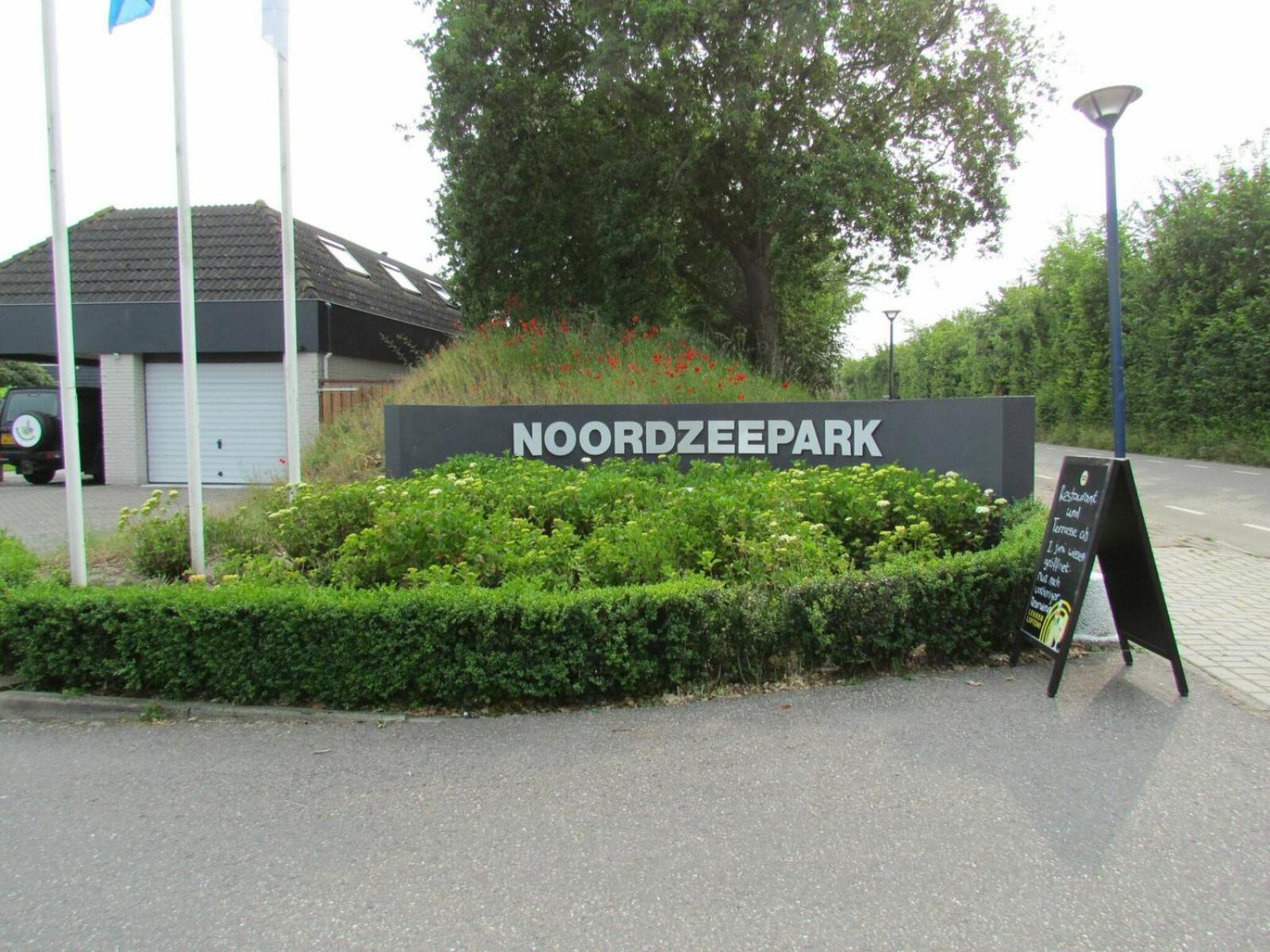 Mosselbank 93 - Noordzeepark Ouddorp, With Private Front And Back Garden Near The Beach - Not For Companies Extérieur photo